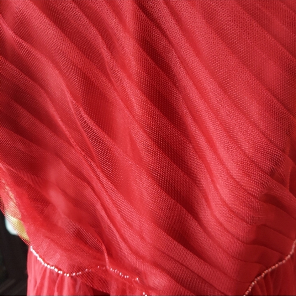NWT Alfred Angelo Boho Valentine Red Lined Gown. - Picture 2 of 11